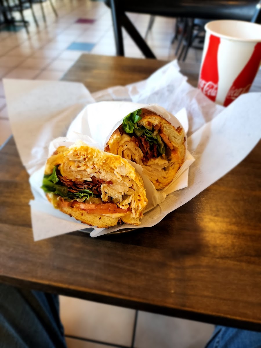 Momo's-9